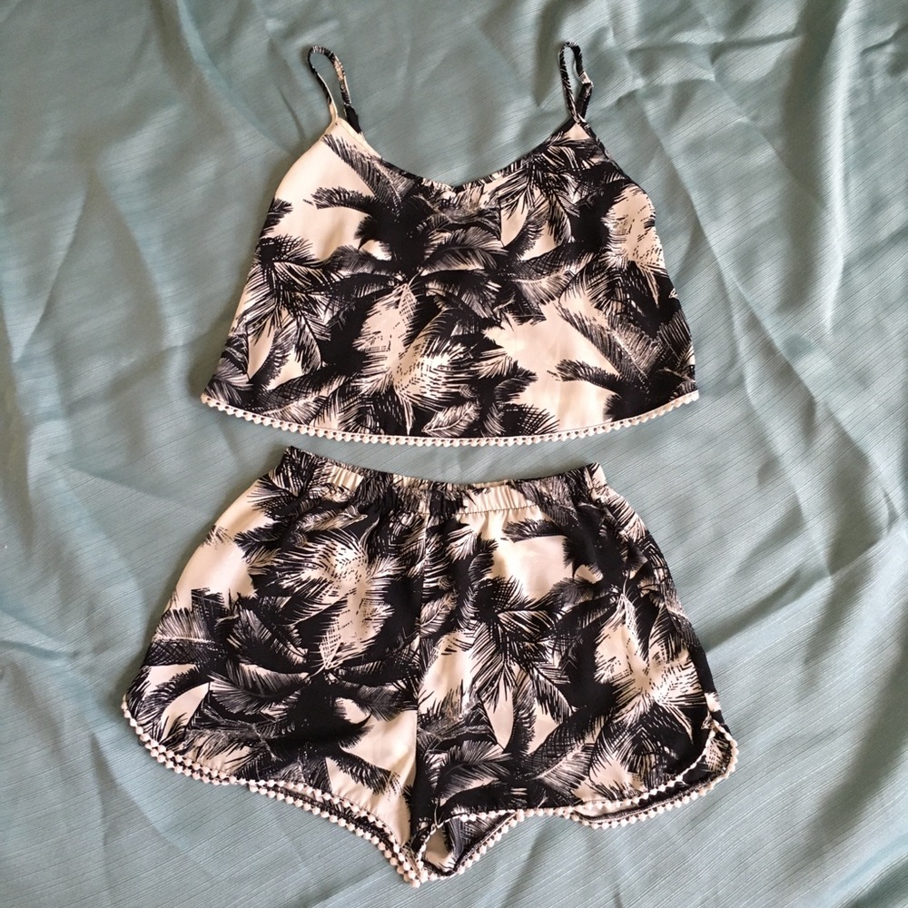 Two piece crop top set.